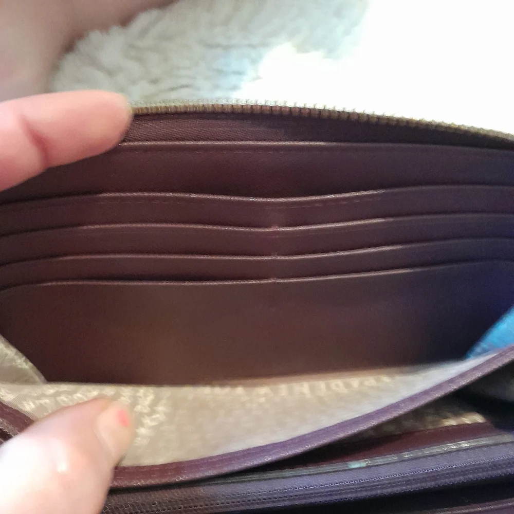 Kate Spade Laurel Way Nada Wallet EUC - Picture 8 of 12